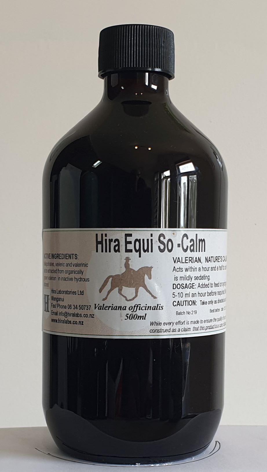 An amber bottle contains 500ml of valerian liquid concentrate